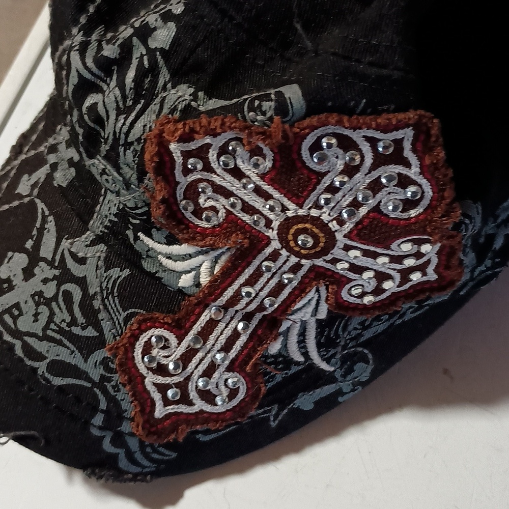Original Vintage Kbethos Black Di tressed Cap W/Rhinestoned Crimson Cross EUC - Picture 6 of 6